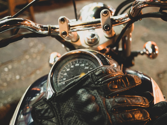 Best Motorcycle Gloves: Choosing the Right Pair for Protection and Comfort